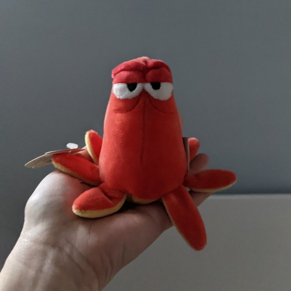 Hallmark Itty Bitty Hank Plush